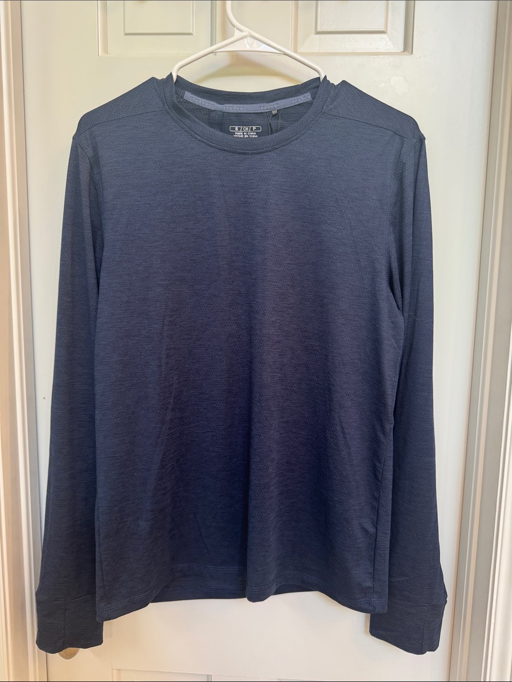Motion Small Men's Long-Sleeve Crew Shirt - Navy